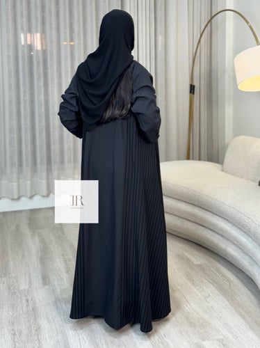 عباية روزان l بليزر الاناقة مزين بازراير - اسود