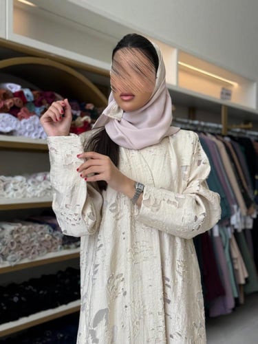 عباية فرات بقماش اورجنزا فلوك مخرم بيج فاتح