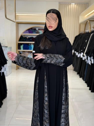 كولكشن العيد | عباية منيه بقماش كريب الابداع تدخيل...