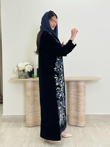 كولكشن العيد | بليزر | وعود بقماش مخمل ياباني بشك...