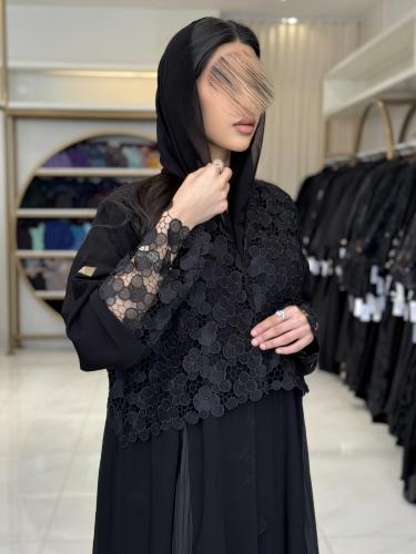 عباية ابرار قماش ملكي مع دانتل بكسرات من الجوانب ا...
