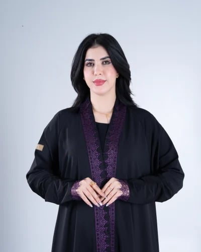 عباية ماس بقماش كرز مزين بدانتل بنفسجي