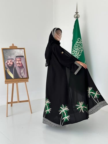 عباية الحاكمة بقماش الاناقه مطرز