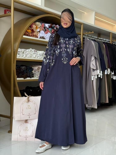 عباية ميرال بقماش كريب اوكراني مطرز كحلي