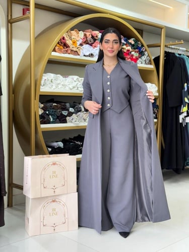 عباية عنقاء | بليزر طقم تركي ثلاث قطع رمادي