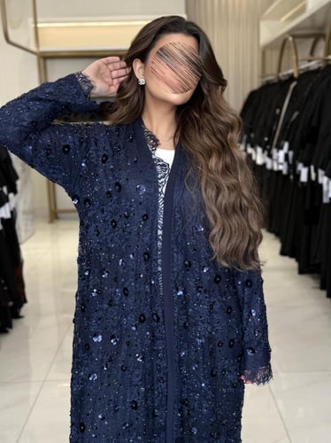 كولكشن العيد | عباية فخر بقماش دانتل بشك كحلي