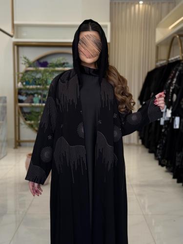 عباية طله بقماش كريب ملكي بتطريز بني