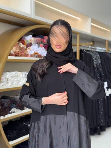 عباية جودان بقماش كريب الابداع تدخيلات جاكار مخطط