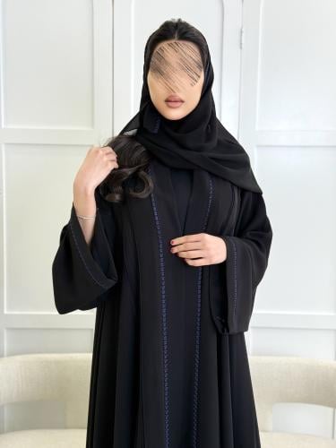 عباية توليب بقماش انترنت بتطريز ناعم كحلي