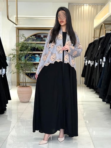 عباية مياده بقماش بلاك بيري تدخيلات دانتل فرنسي بي...