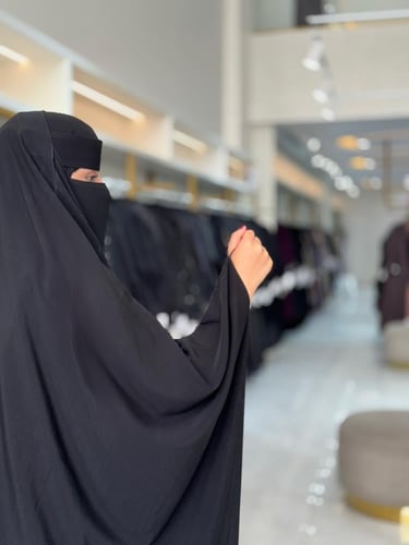 عباية رأس بقماش بلاك بيري ناعم