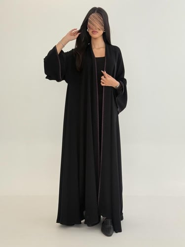 عباية سلطانه بقماش انترنت كويتي بتطريز ناعم موف