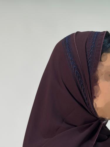 عنابي تطريز سنبله كحلي