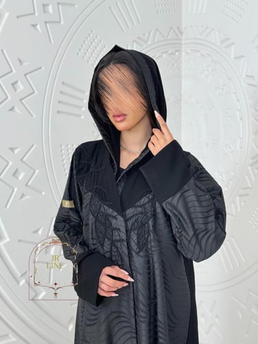 عباية راين بقماش كريب ملكي تدخيلات جاكار بشك