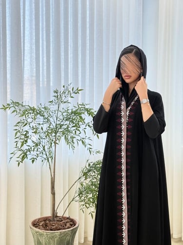 عباية فرحه بقماش ملكي بتطريز كرز دبل كلوش نود مع ع...