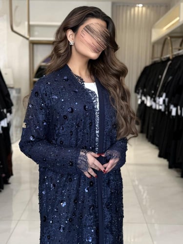 كولكشن العيد | عباية فخر بقماش دانتل بشك كحلي