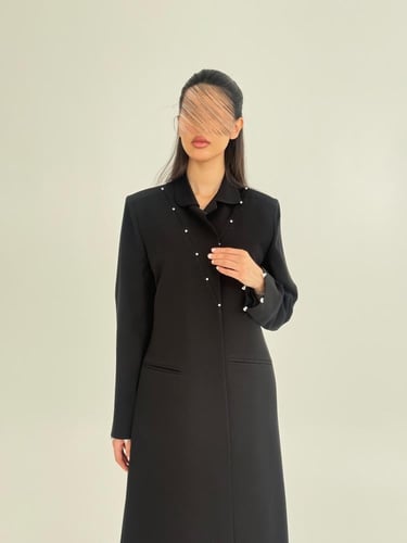 بليزر | عباية لولوه بقماش كريب رموش مزين بلولو