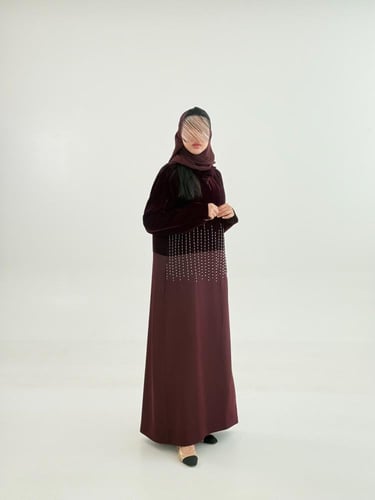 بليزر | عباية لولوه بقماش مخمل كوري بشك عنابي