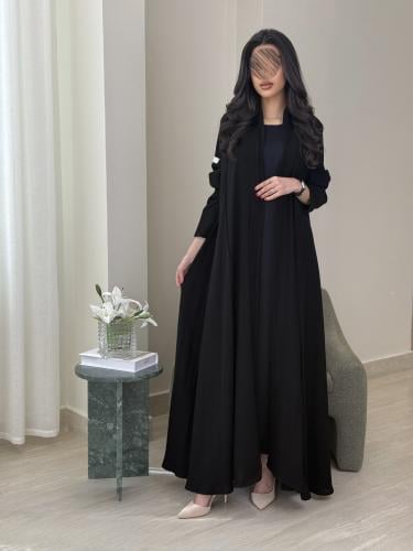 عباية نوران بقماش كريب الابداع ببنسات اسود