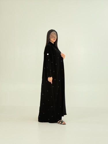 عباية رباب بقماش كريب الابداع مطرز كحلي