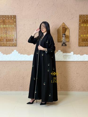 عباية اصرار بقماش كريب الاناقه بتطريز اخضر غامق