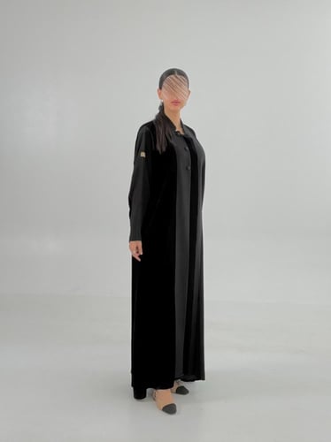 عباية ميرال بقماش مخمل كوري تدخيلات كريب