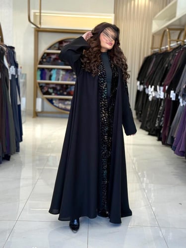 عباية غلا بقماش كريب الاناقه تدخيلات مخمل زيتي