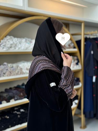 تشكيلة شتاء 2026- عباية تالا مخمل تدخيلات هودي كشم...