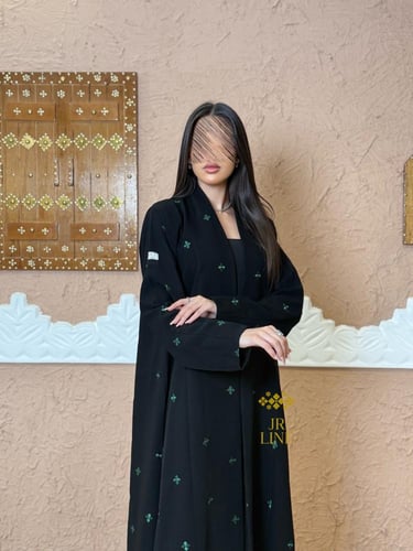 اليوم الوطني | عباية رقي بقماش كريب الابداع مطرز