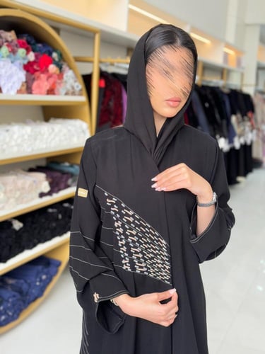 عباية ميار كريب الابداع مزين بشك ناعم