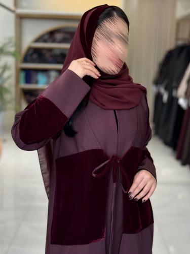 عباية رانيا بقماش كريب ايطالي تدخيلات مخمل برغندي
