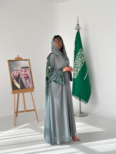 ‏National day abaya | عباية العز