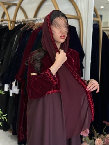 عباية محاسن بقماش مخمل كوري تدخيلات كريب الاناقه ب...
