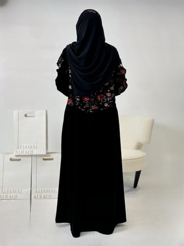 تشكيلة شتاء 2024 - عباية مياله مخمل تدخيلات مخمل م...