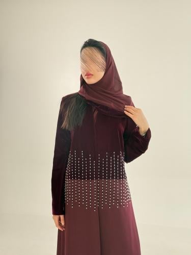 بليزر | عباية لولوه بقماش مخمل كوري بشك عنابي