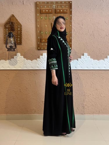 عباية اصالة بقماش كريب ملكي بتطريز تراثي