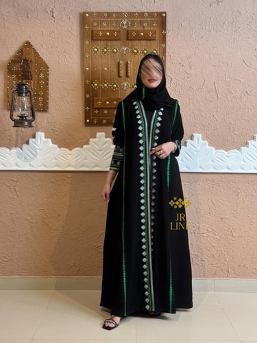 عباية اصالة بقماش كريب ملكي بتطريز تراثي