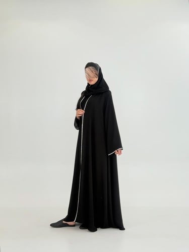 عباية سلطانه بقماش انترنت كويتي بتطريز ناعم كم ضيق...