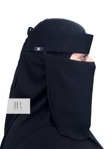 نقاب بقماش كوري وسط | مغاط عادي ، مقوى