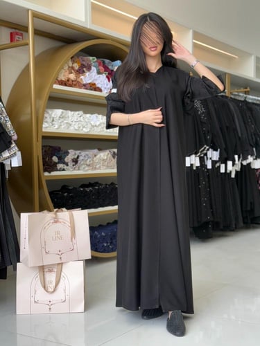 عباية سلافيا بقماش كريب الاناقة بكسره بالخلف