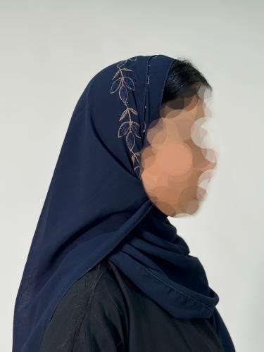 كحلي تطريز بني