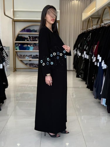 بليزر | عباية رونا بقماش كريب الابداع بشك وتطريز د...