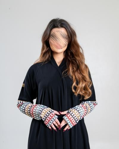 عباية اصداف بقماش كريب ملكي بكم ميسوني عنابي