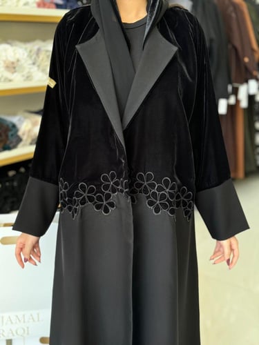 تشكيلة شتاء 2024 - عباية ديالا بقماش كريب ومخمل تط...