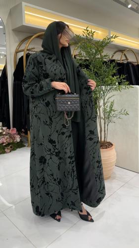 بليزر | عباية سما بقماش شامواه مورد مخمل زيتي