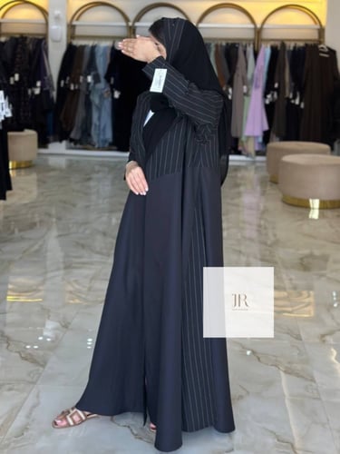 تشكيلة الصيف | بليزر سبيشال تدخيلات كريب مقلم - اس...