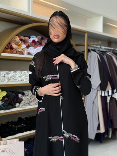 عباية عروبه بقماش انترنت بتطريز الوان