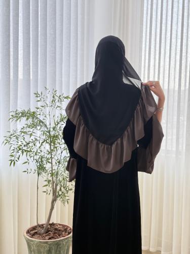 عباية مادلي بقماش مخمل كوري مزين بكسرات حرير بني