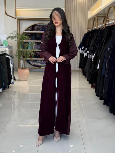 عباية سمو بقماش مخمل تدخيلات كريب الاناقه عنابي