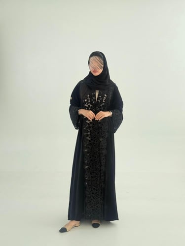 عباية الاميره بقماش مخمل ياباني بتخريم كمبيوتر ورو...